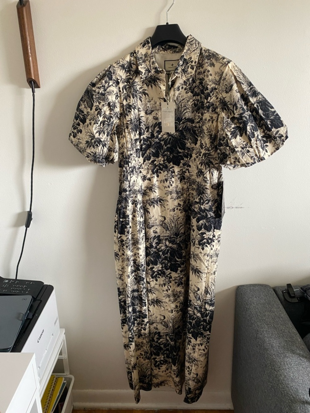 NWT Tuckernuck Black and Cream Toile Floral Delaney Dress Size Large - Picture 5 of 10